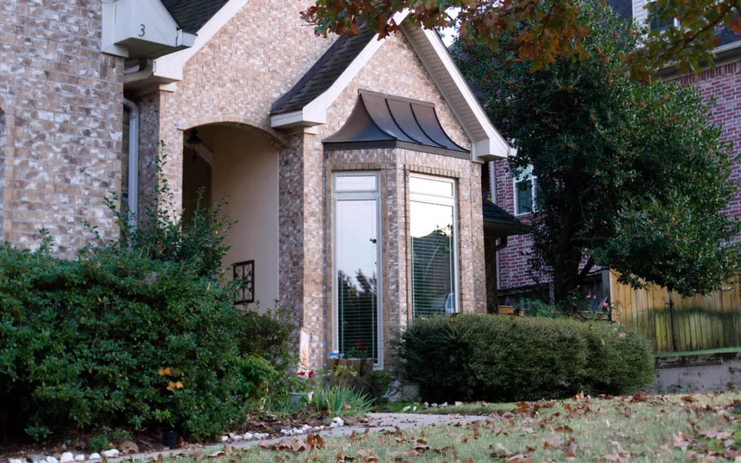 Bay Window Replacement: Estimating Costs and Improving Your Home’s Curb Appeal